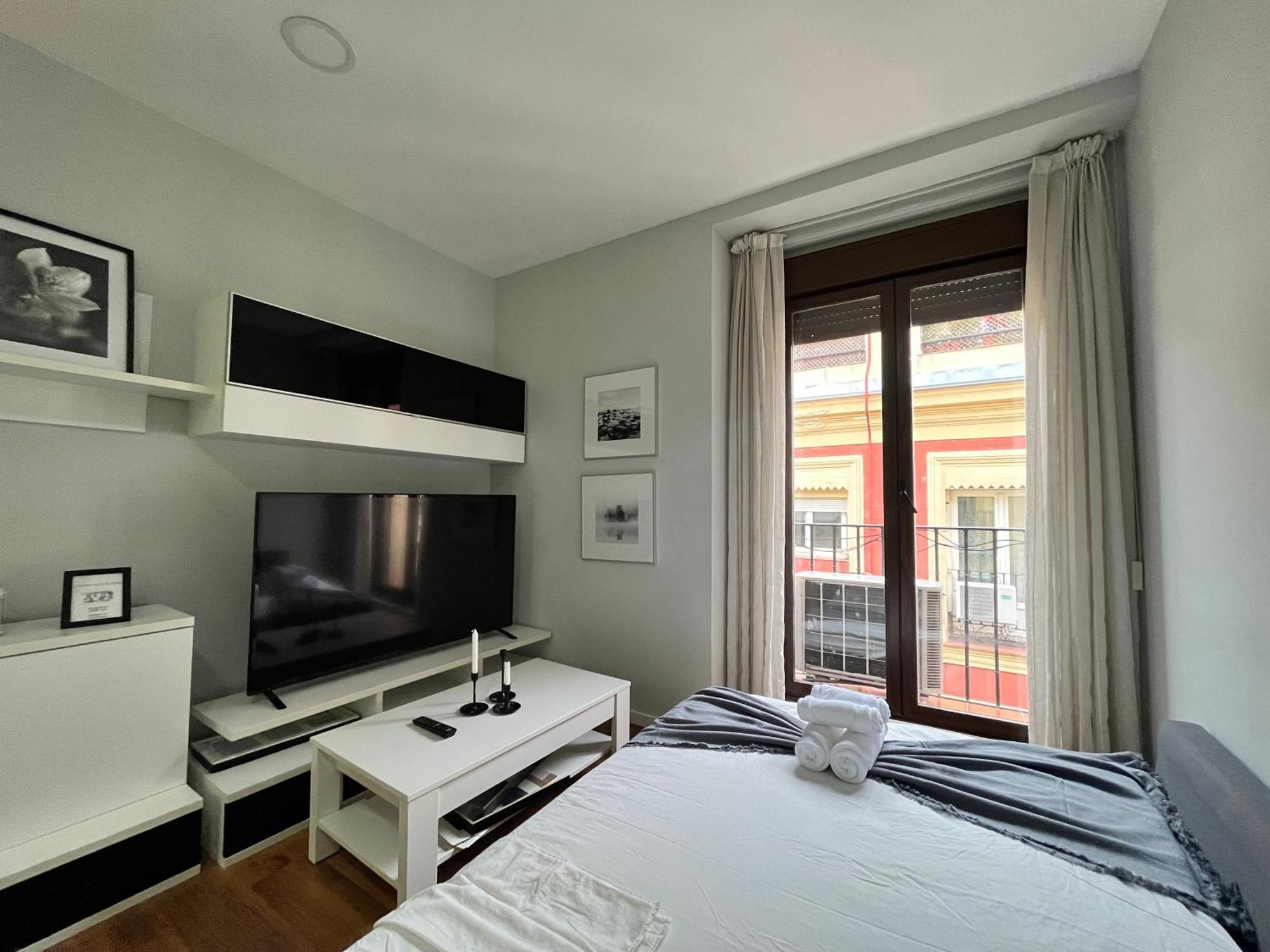 Exclusivo En Sol Exterior Bar Temporal Apartment มาดริด ภายนอก รูปภาพ