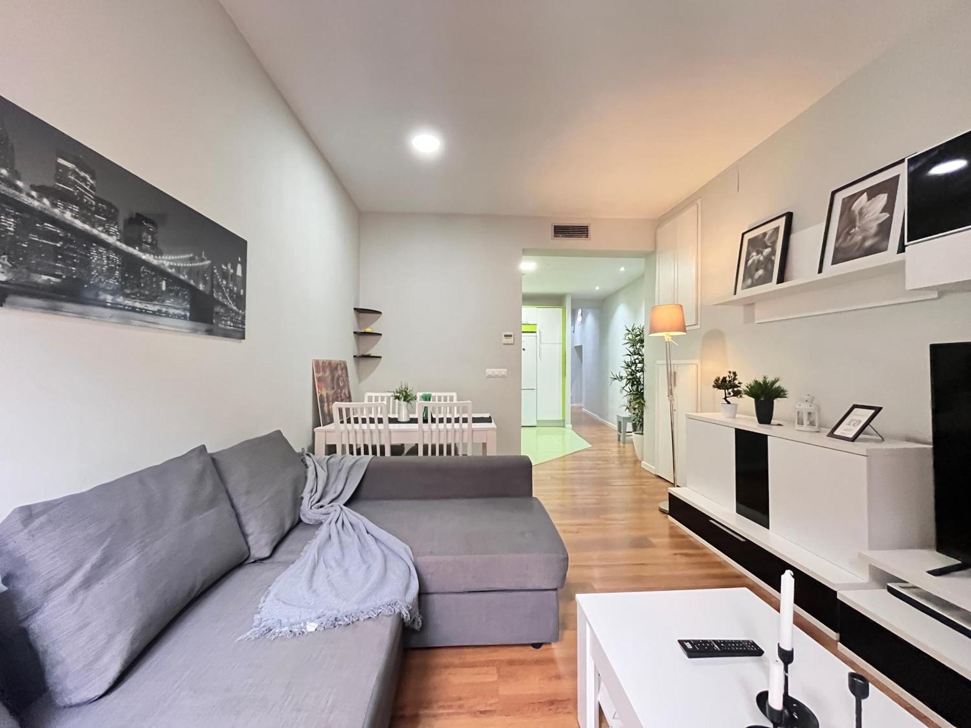Exclusivo En Sol Exterior Bar Temporal Apartment มาดริด ภายนอก รูปภาพ