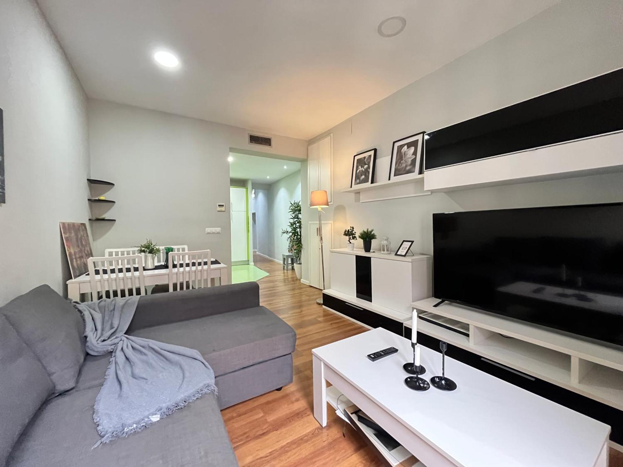 Exclusivo En Sol Exterior Bar Temporal Apartment มาดริด ภายนอก รูปภาพ